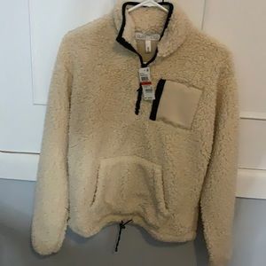 Beige/ Off white fleece half zip